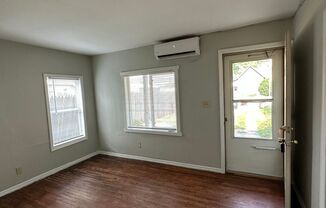 1 bed, 1 bath, $795, Unit 03