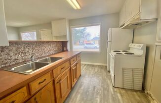 2 beds, 1.5 baths, $995