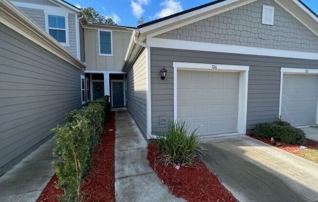 Beautiful 2 bedroom, 2.5 bathroom unit townhome for rent in the Palisades at Durbin Crossing!