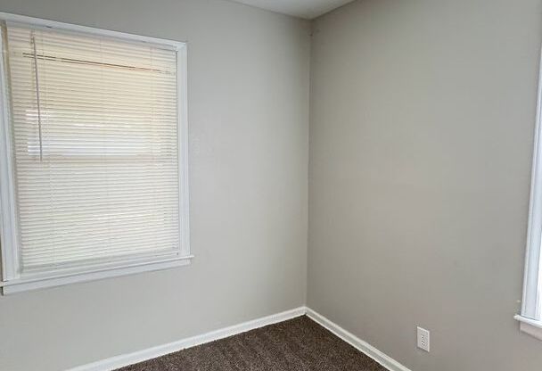 2 beds, 1 bath, $795