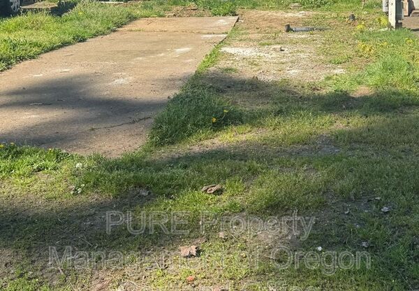 7958 SE GLENCOE SCOTTS VW TRAILER PARK RD