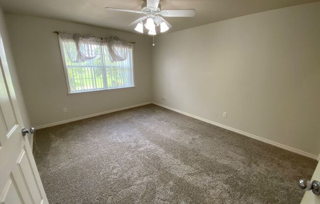 Bright and airy 2 Bedroom, 2 Bath home with a bonus room!