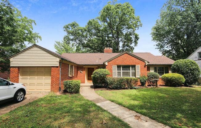 One Level Living -- 5bed / 3bath - Chevy Chase