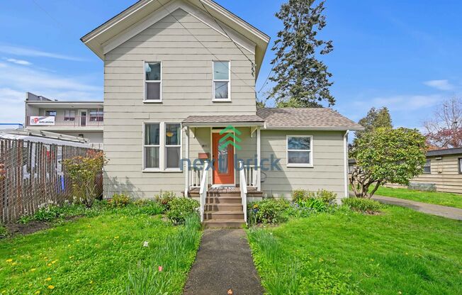 4 BEDS & 2.5 BATH CHARMING SINGLE FAMILY HOUSE FOR RENT
