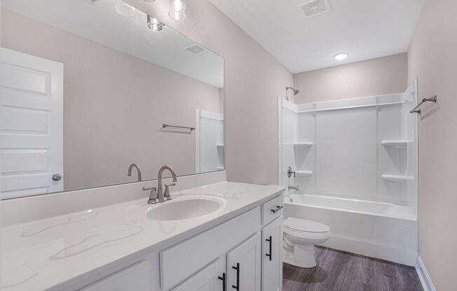2 beds, 2.5 baths, 1,300 sqft, $1,400, Unit 35