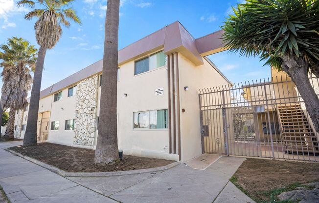 Carson Apartments