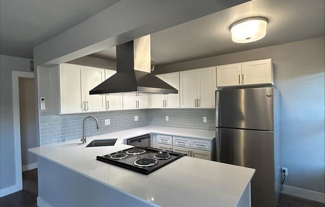 1 bed, 1 bath, 574 sqft, $1,295, Unit 38