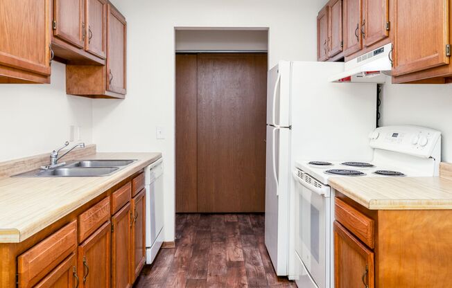 1 bed, 1 bath, 708 sqft, $1,130, Unit 811-103