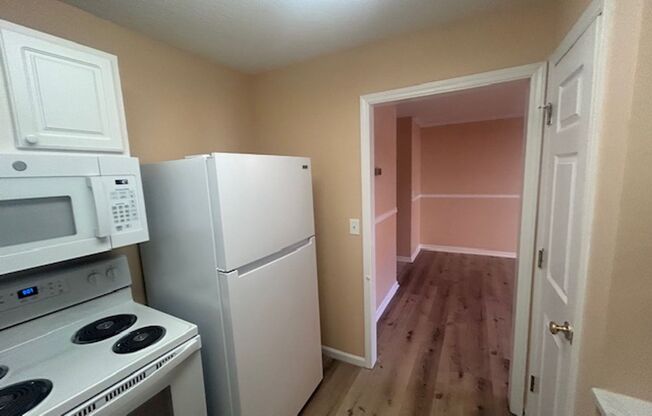 2 beds, 2 baths, $1,500