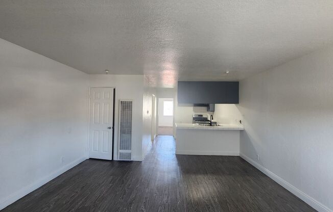 1 bed, 1 bath, 503 sqft, $1,800