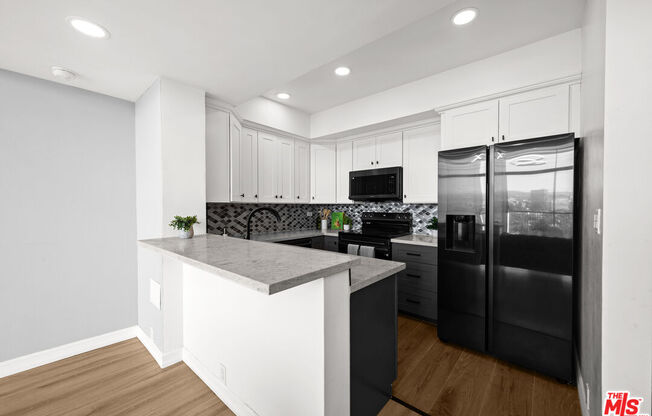 2 beds, 2 baths, 1,088 sqft, $6,200, Unit 1809