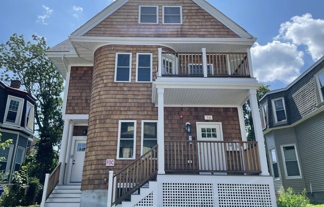 14 WELD AVE