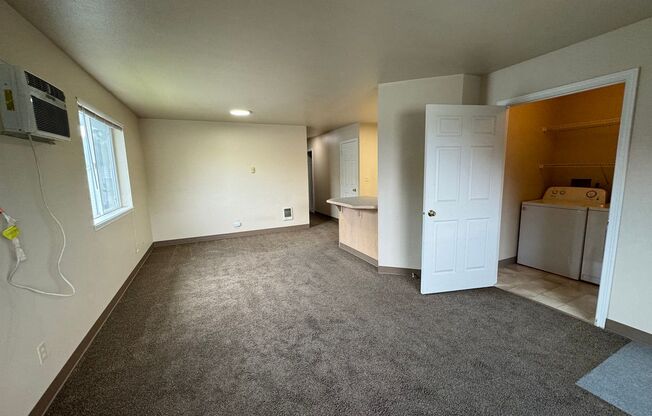 804 E White Birch Ave.