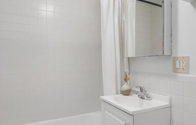 312 W 23 ST