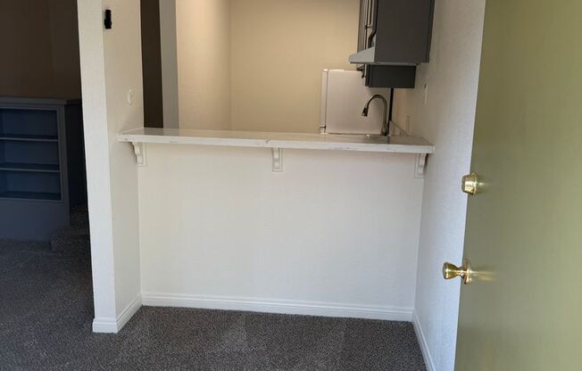Studio, 1 bath, $1,045, Unit 12