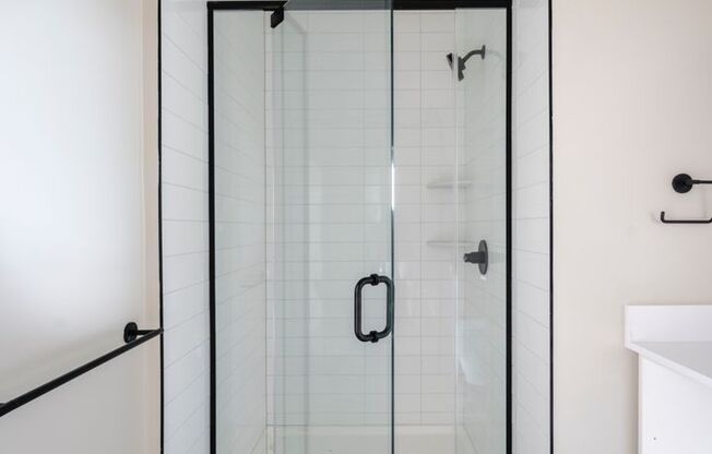 3 beds, 2 baths, 1,085 sqft, $4,200, Unit Unit 504