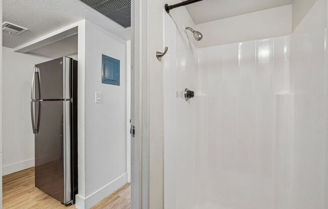 1 bed, 1 bath, 450 sqft, $1,149, Unit 31