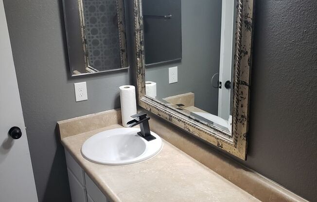 2 beds, 2 baths, $1,795, Unit # 9 167