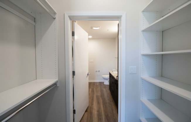 2 beds, 1 bath, 983 sqft, $3,250, Unit 513