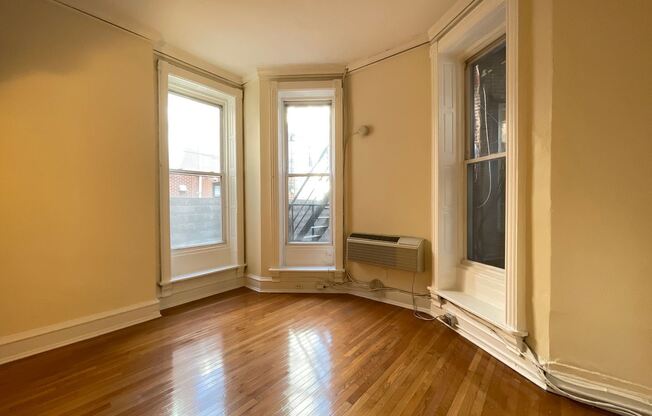 2017 Locust Street Unit 1R
