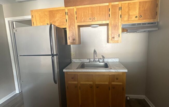 1 bed, 1 bath, $975, Unit 30