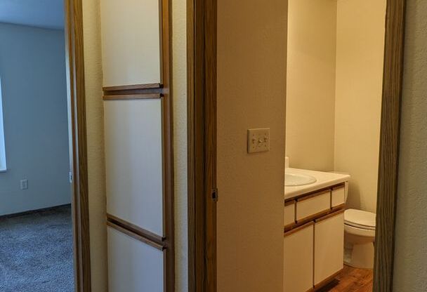 1 bed, 1 bath, 650 sqft, $1,225, Unit 4048