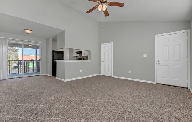 2 beds, 2 baths, 970 sqft, $995, Unit 235