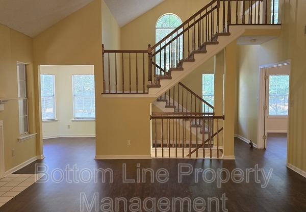6108 GRAY GATE LN