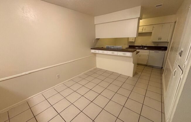 2 beds, 2 baths, $1,575