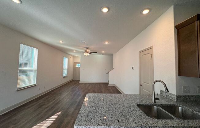 7520 Magnolia Village Unit 102
