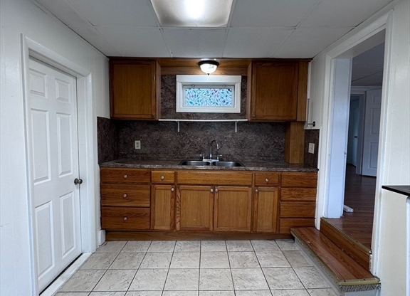 18 PLEASANT ST