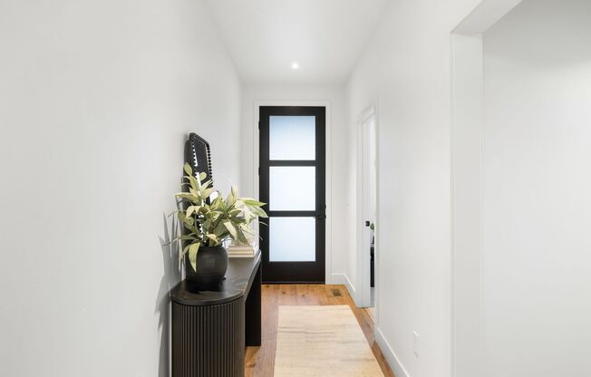 Brand New Luxury Duplex-Top of the line finishes & walking distance to The Village.