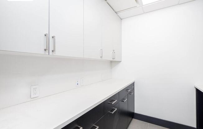 Studio, 3 baths, 2,000 sqft, $9,833, Unit 7