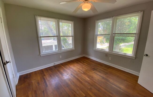 A tastefully renovated 1-bedroom unit is available for rent in Riverside!