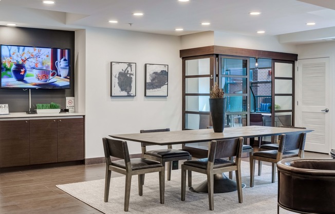 Schedule meetings or relax and unwind in our thoughtfully redesigned resident lounge