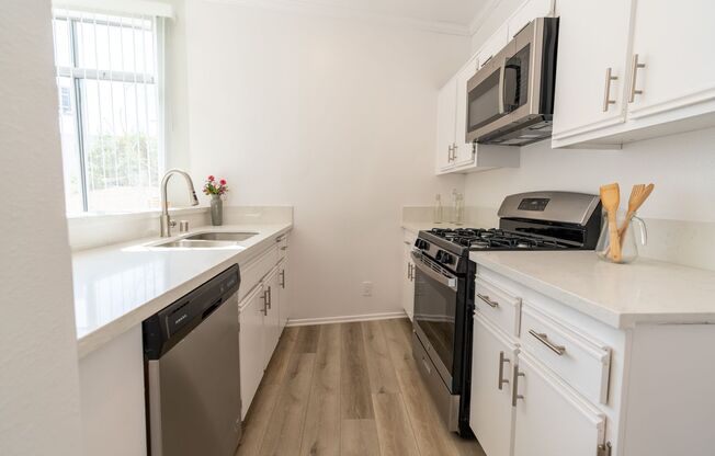 1 bed, 1 bath, 550 sqft, $1,798, Unit 116