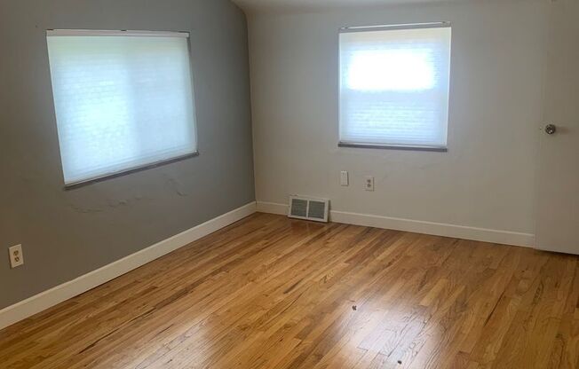 3 beds, 1 bath, $1,545