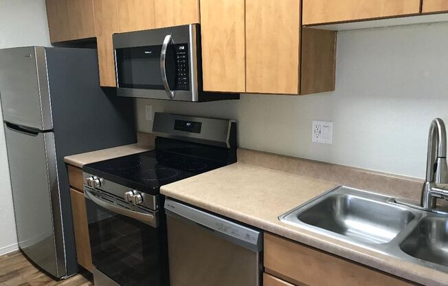 1 bed, 1 bath, 495 sqft, $945