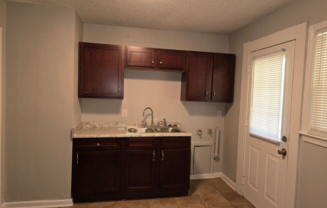 4 Success Realty is now offering this 3 Bedroom 1 bathroom home