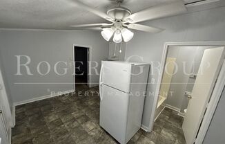 2 beds, 1 bath, 825 sqft, $945, Unit 128 Grant St