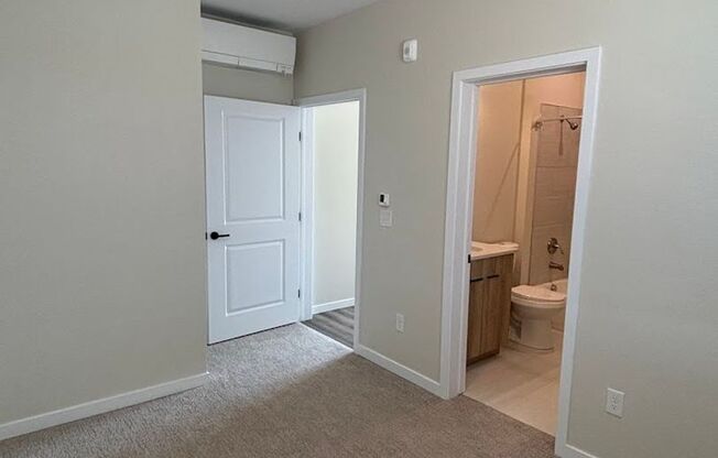 2 beds, 2 baths, 720 sqft, $1,999, Unit 820 #301