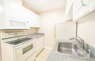 1 bed, 1 bath, $1,795, Unit 206-4