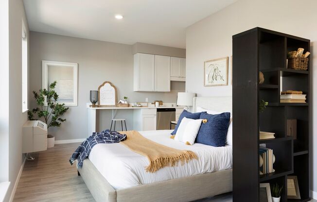 Studio, 1 bath, 461 sqft, $1,195, Unit 302