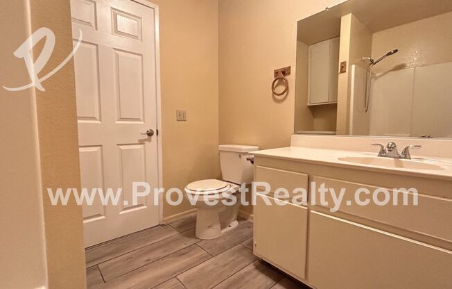 2 beds, 1 bath, $1,395