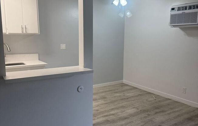 1 bed, 1 bath, $1,950, Unit 216