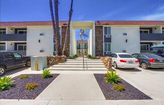 1 bed, 1 bath, $3,300, Unit 15