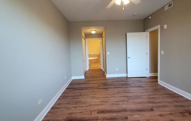 2 beds, 2 baths, 1,351 sqft, $2,400, Unit 427