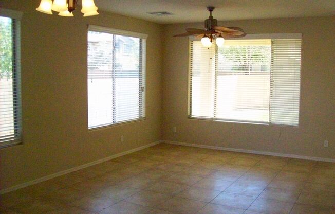 Spectrum At Val Vista