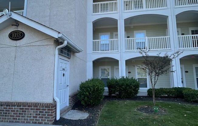 2 beds, 2 baths, $1,800