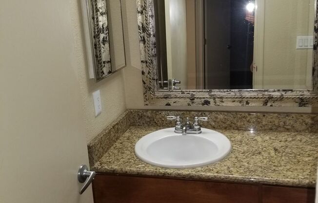 2 beds, 2 baths, $1,700